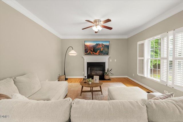 912 E Ivy Valley Drive, Fuquay Varina, NC 27526