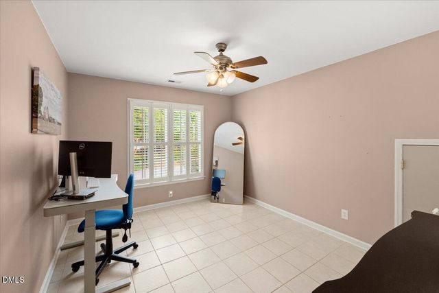 912 E Ivy Valley Drive, Fuquay Varina, NC 27526