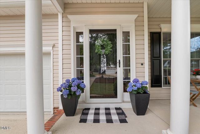 912 E Ivy Valley Drive, Fuquay Varina, NC 27526
