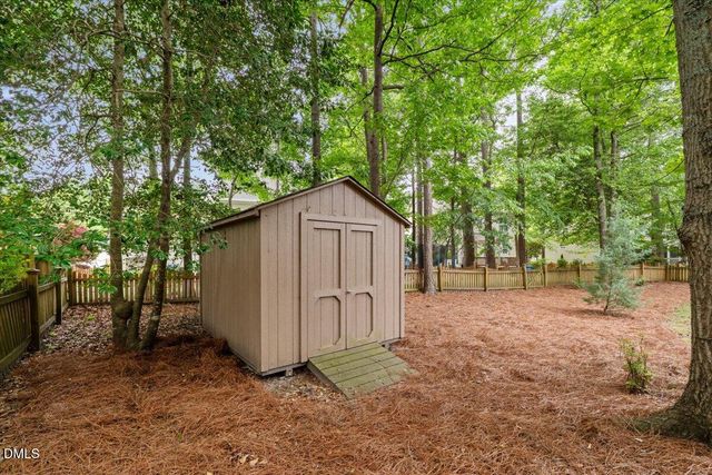 912 E Ivy Valley Drive, Fuquay Varina, NC 27526