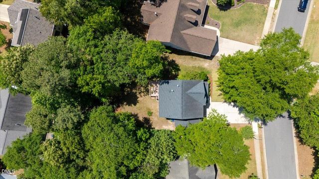 912 E Ivy Valley Drive, Fuquay Varina, NC 27526