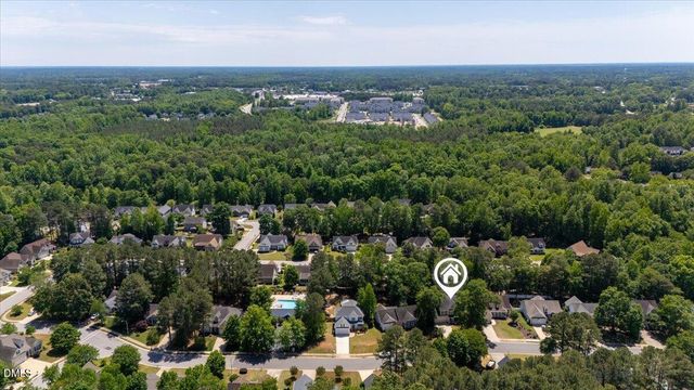912 E Ivy Valley Drive, Fuquay Varina, NC 27526