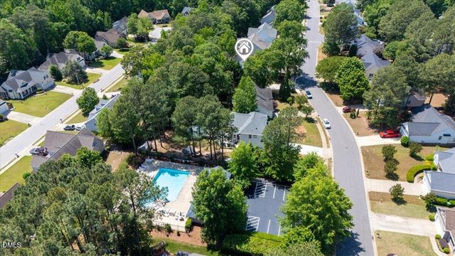 912 E Ivy Valley Drive, Fuquay Varina, NC 27526