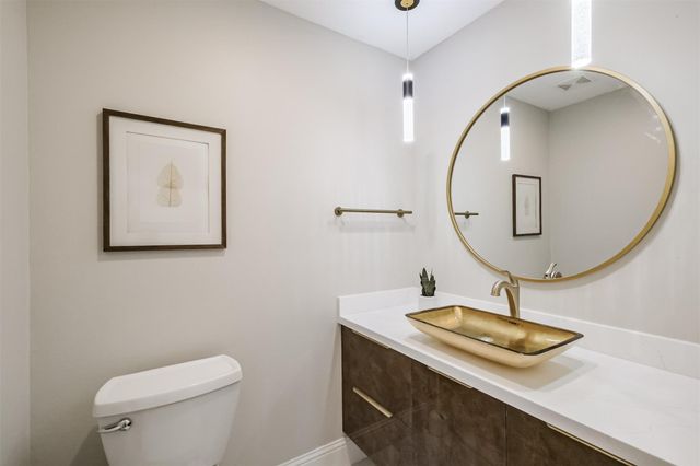 502 Lee Shore Lane, Houston, TX 77079