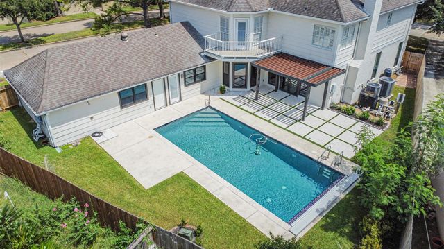 502 Lee Shore Lane, Houston, TX 77079