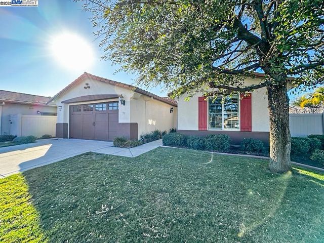 2387 Birdsong Pl, Manteca, CA 95336
