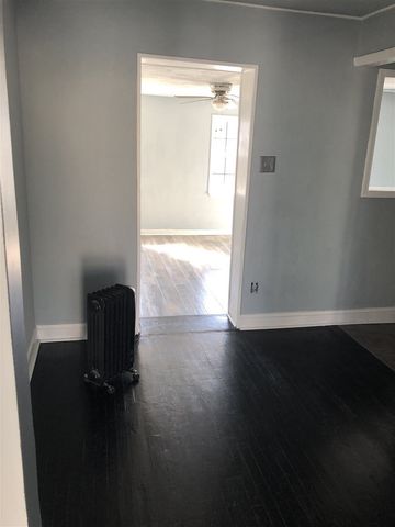 123 E FERNWOOD AVE, Memphis, TN 38109