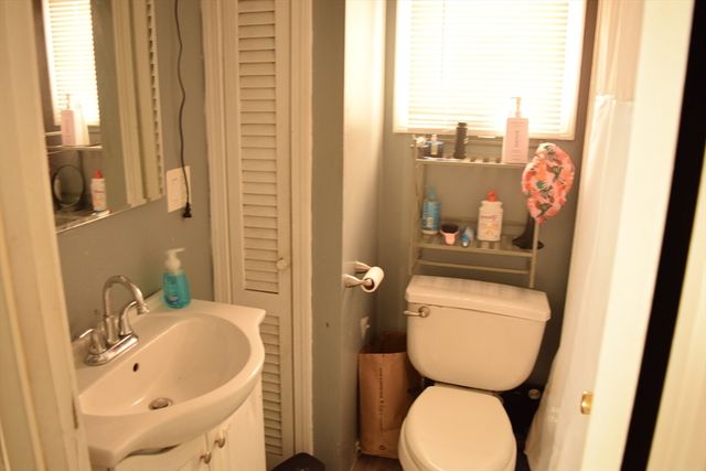 3 Lincoln Pl, Somerville, MA 02145