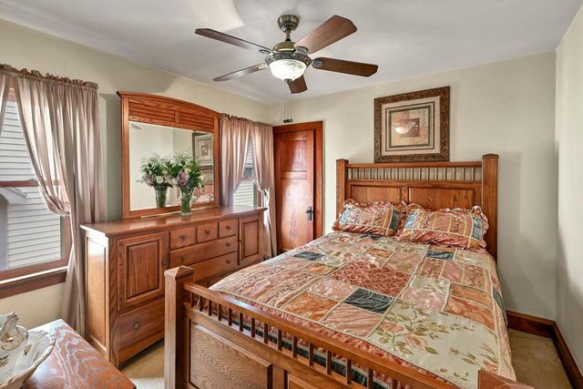 2113 E Tripoli AVENUE, Saint Francis, WI 53235