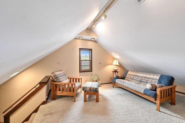 2113 E Tripoli AVENUE, Saint Francis, WI 53235