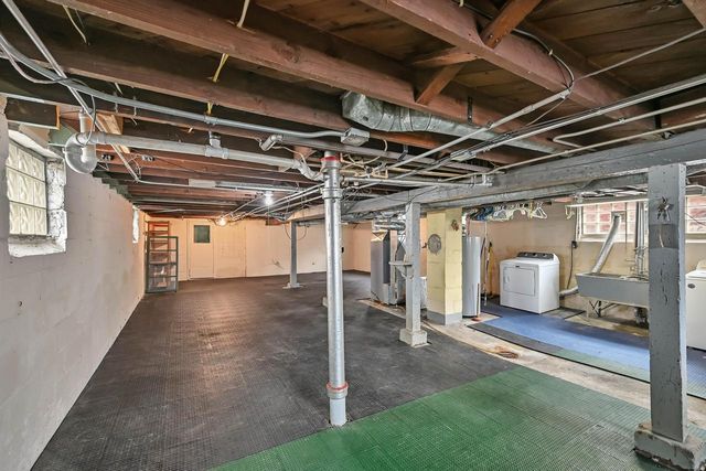 2113 E Tripoli AVENUE, Saint Francis, WI 53235