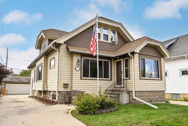 2113 E Tripoli AVENUE, Saint Francis, WI 53235