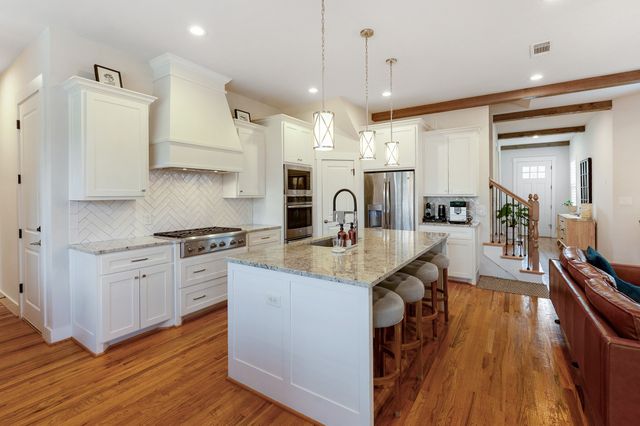 1023 Saint Thomas Court, Rockwall, TX 75087