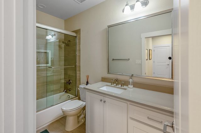 1023 Saint Thomas Court, Rockwall, TX 75087