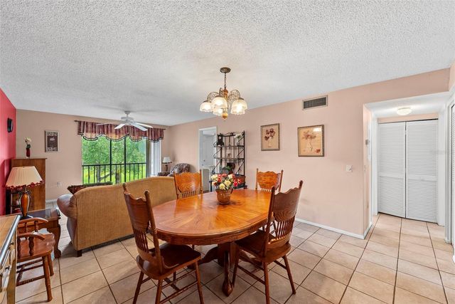 106 W CYPRESS CT 106, Oldsmar, FL 34677