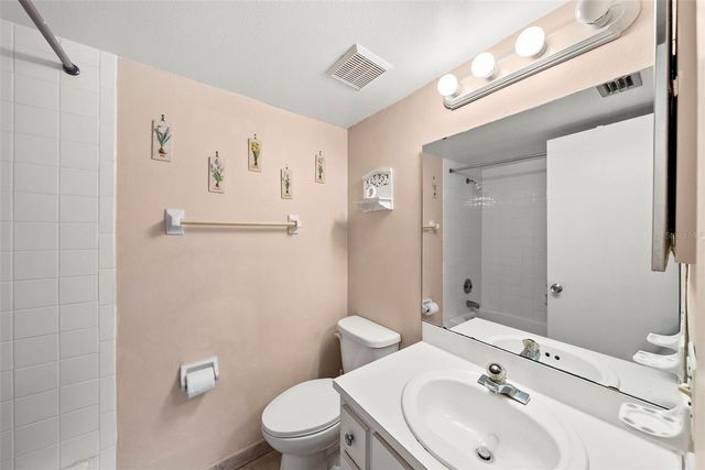 106 W CYPRESS CT 106, Oldsmar, FL 34677