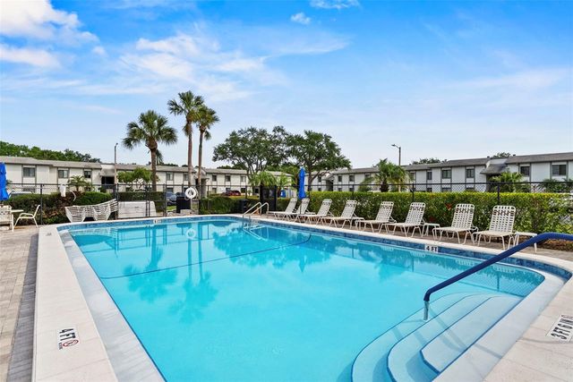 106 W CYPRESS CT 106, Oldsmar, FL 34677