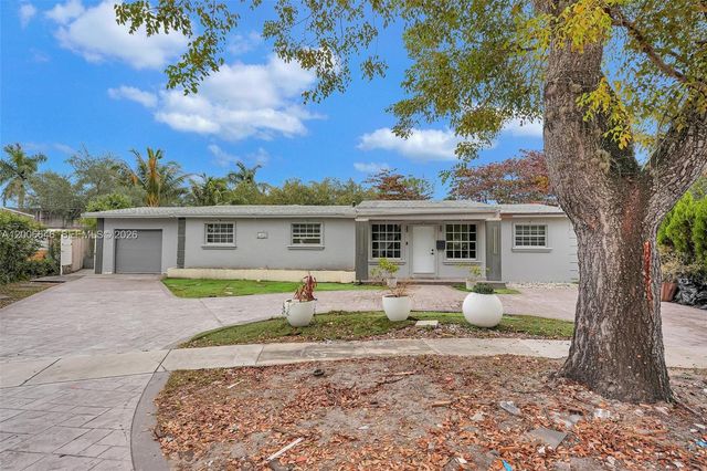 18600 NE 7th Ct, North Miami Beach, FL 33179