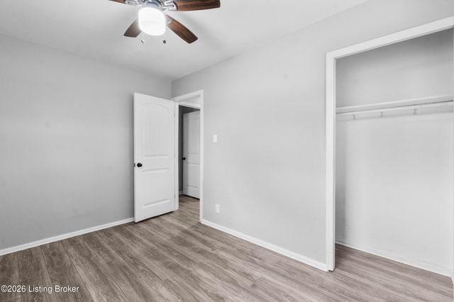 9941 Appollo Ct, Louisville, KY 40272