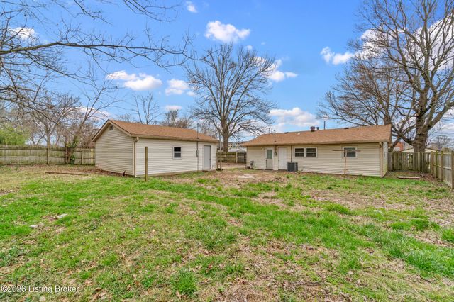 9941 Appollo Ct, Louisville, KY 40272