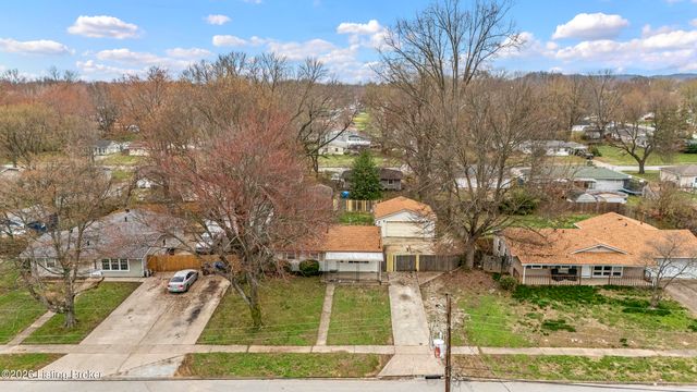 9941 Appollo Ct, Louisville, KY 40272