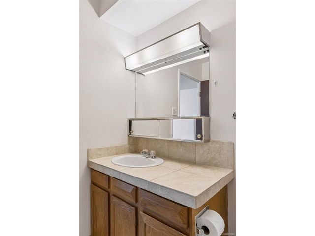 13626 E Bates Ave 104, Aurora, CO 80014