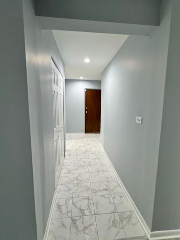 1920 Cherry Lane 219, Northbrook, IL 60062