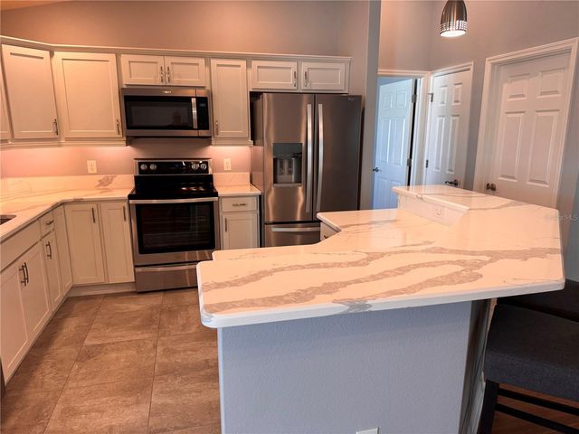 1006 ANN AVENUE, Lady Lake, FL 32159