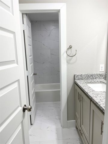 4839 Spindrift Passage, Garland, TX 75043