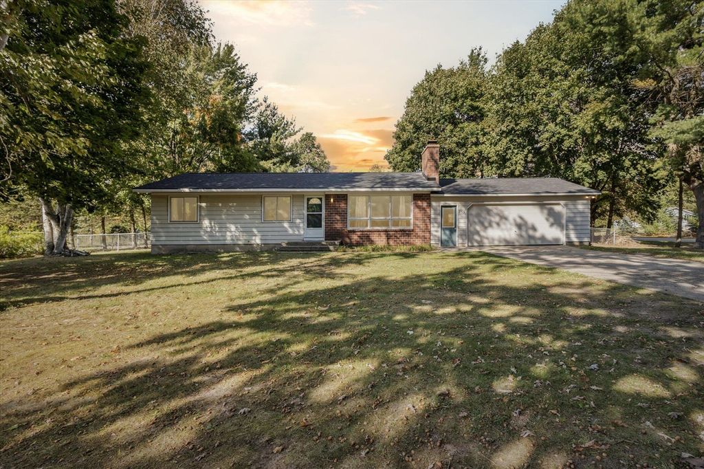 255 15 Mile Road, Sparta, MI 49345