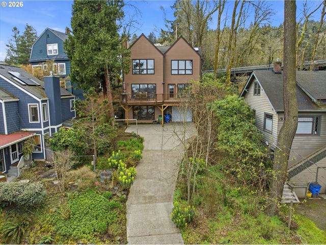 2935 Nw THURMAN St, Portland, OR 97210
