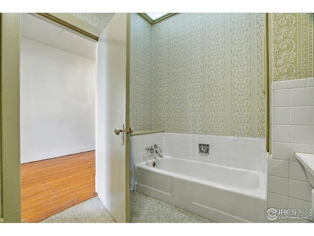 214 7th St, Windsor, CO 80550