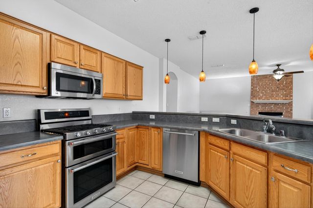 7719 Brianne Avenue NW, Albuquerque, NM 87114