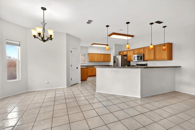 7719 Brianne Avenue NW, Albuquerque, NM 87114