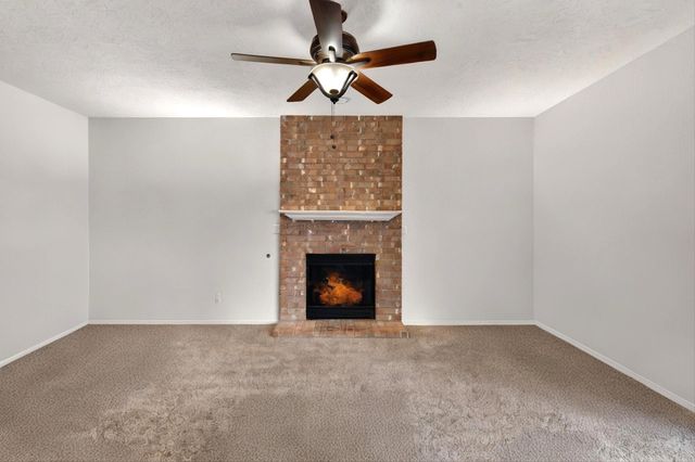 7719 Brianne Avenue NW, Albuquerque, NM 87114