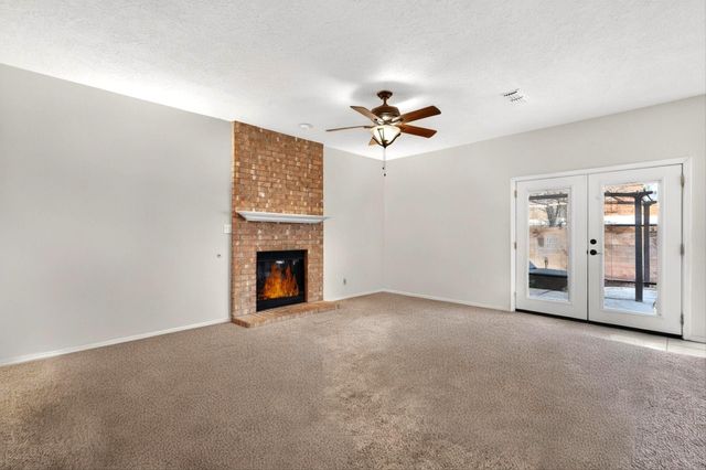 7719 Brianne Avenue NW, Albuquerque, NM 87114