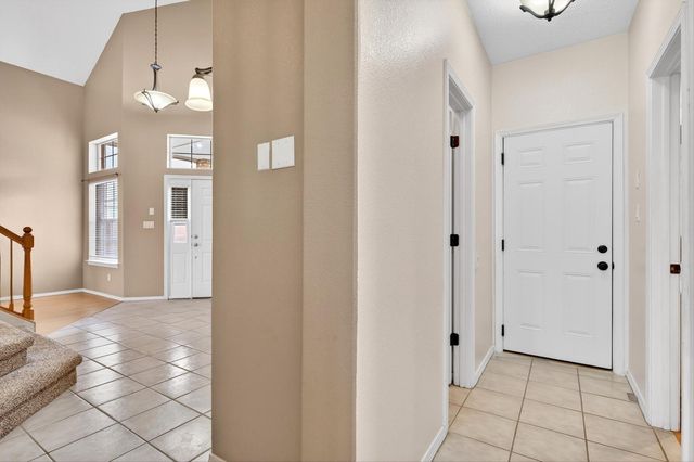 7719 Brianne Avenue NW, Albuquerque, NM 87114