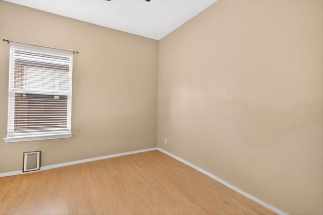 7719 Brianne Avenue NW, Albuquerque, NM 87114