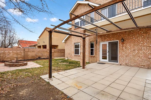 7719 Brianne Avenue NW, Albuquerque, NM 87114