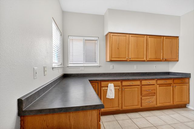 7719 Brianne Avenue NW, Albuquerque, NM 87114