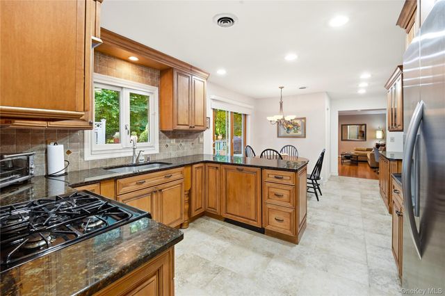 425 White Oak Road, Palisades, NY 10964