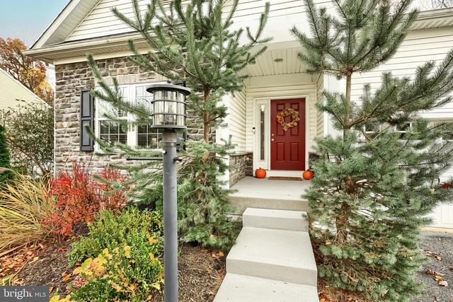 947 COUNTRYSIDE RD, Seven Valleys, PA 17360