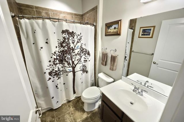 947 COUNTRYSIDE RD, Seven Valleys, PA 17360