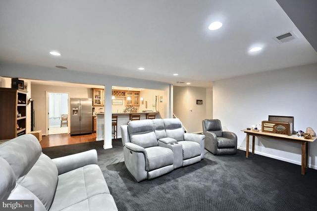 947 COUNTRYSIDE RD, Seven Valleys, PA 17360