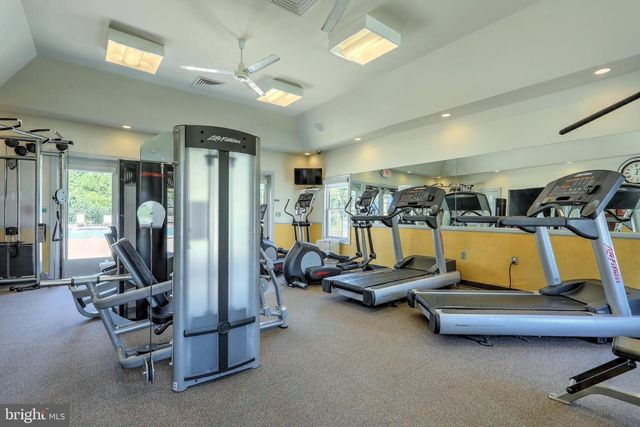 947 COUNTRYSIDE RD, Seven Valleys, PA 17360