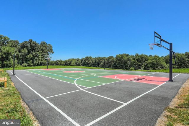 947 COUNTRYSIDE RD, Seven Valleys, PA 17360