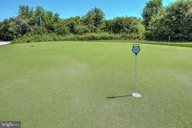 947 COUNTRYSIDE RD, Seven Valleys, PA 17360