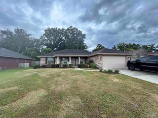 1921 Larkspur Cir, Pensacola, FL 32534