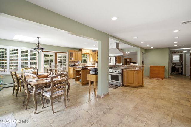 2 Persimmon Drive, Jackson, NJ 08527