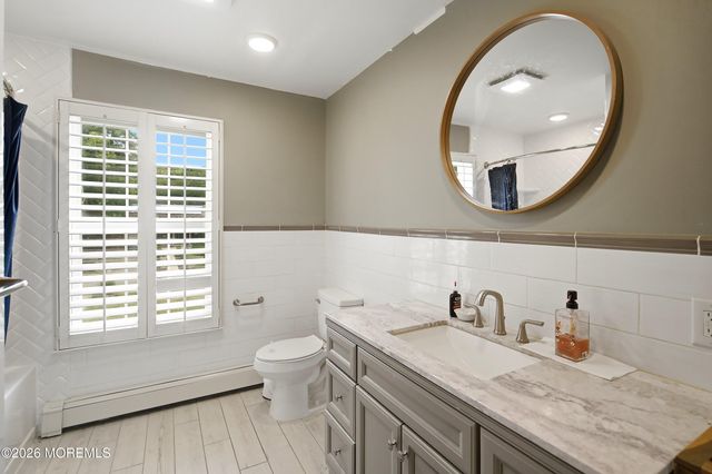 2 Persimmon Drive, Jackson, NJ 08527